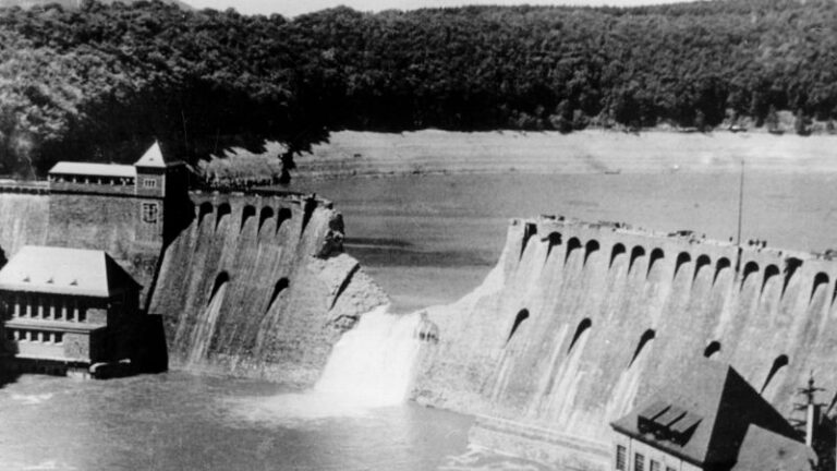 Dams and 'Bouncing Bombs' - WW2 Helmets™