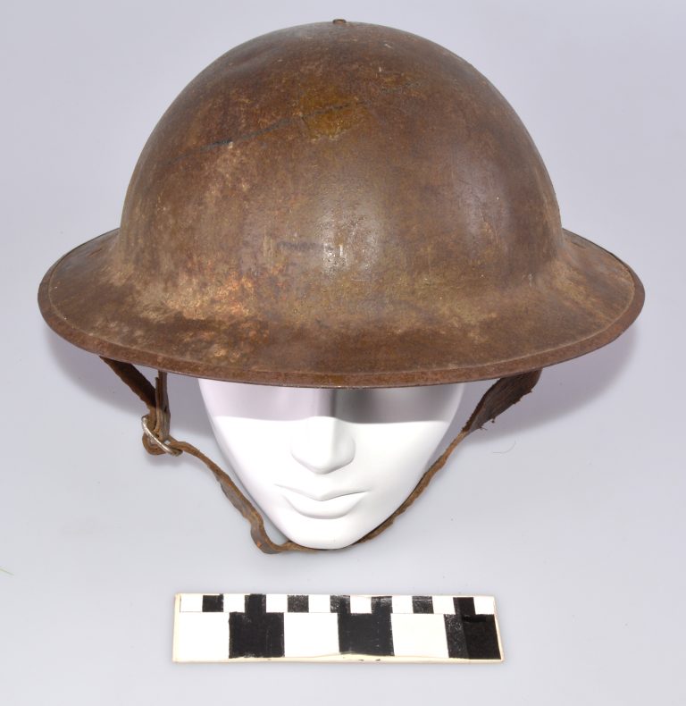 World_War_I_British_Mark_1_Brodie_Combat_Helmet - WW2 Helmets™